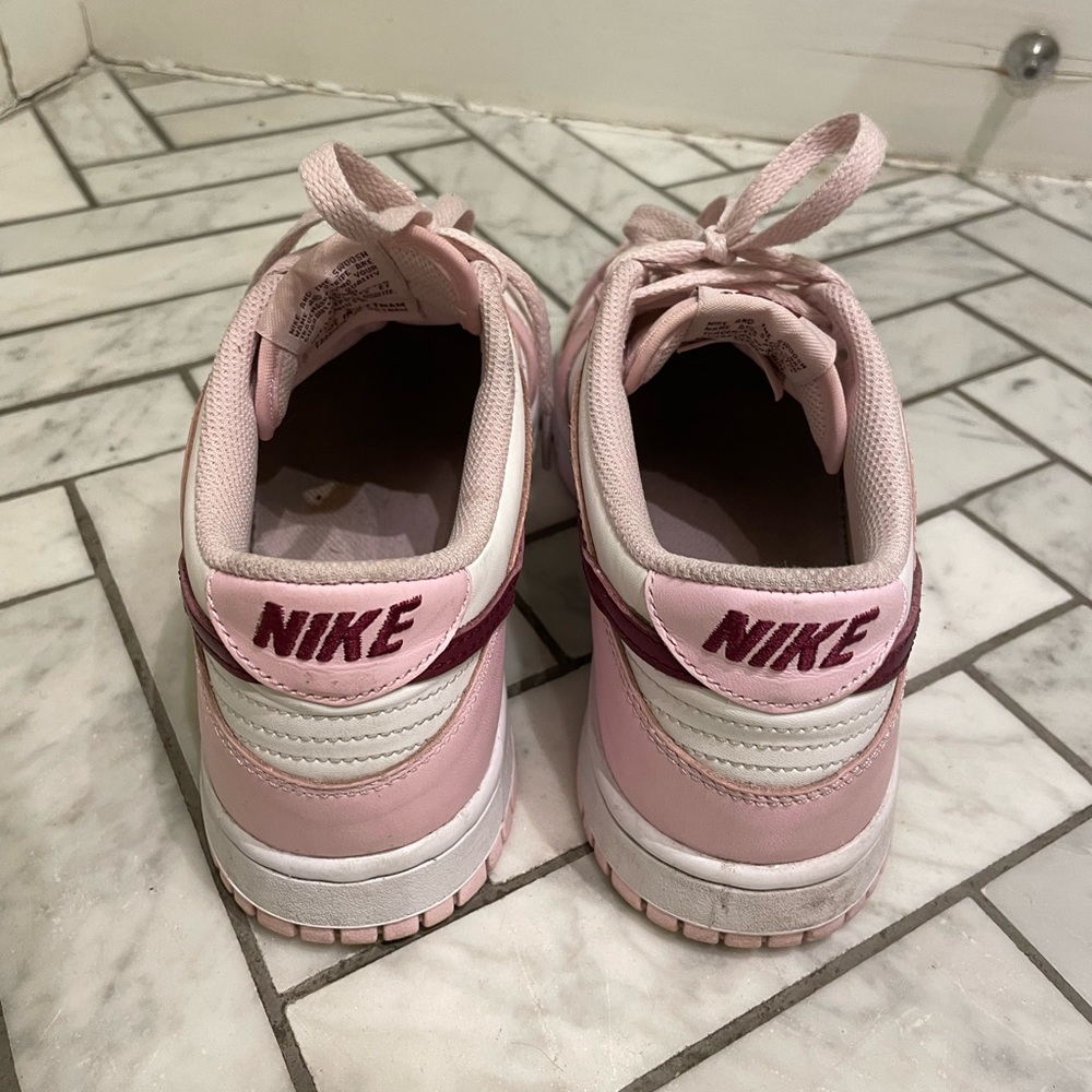 Nike DUNK LOW GS 'PINK FOAM'  Beetroot 6Y US 8 Djerf - Picture 5 of 6